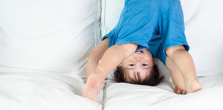 تطور طفلك البالغ 25 شهرا