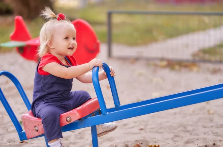 تطور طفلك البالغ 18 شهرا