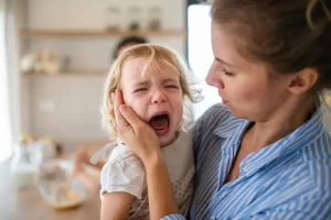 لماذا يعاني طفلي من نوبات غضب؟