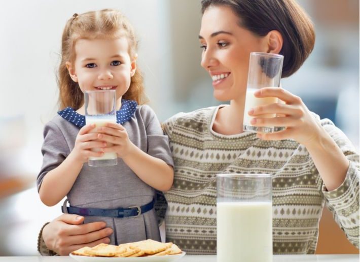 اتبعي هذه النصائح الطبية لتقوية عظام طفلك