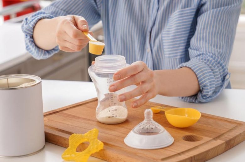 كيف أختار الحليب المناسب لطفلي ؟ كيف أختار الحليب المناسب لطفلي ؟