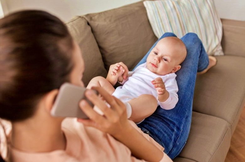 موجات الهاتف المحمول وتأثيراتها على صحة طفلك