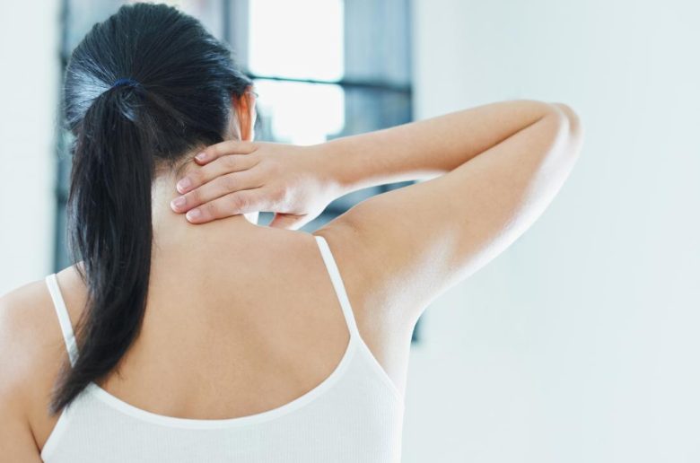 أسباب نتوء مؤخرة العنق