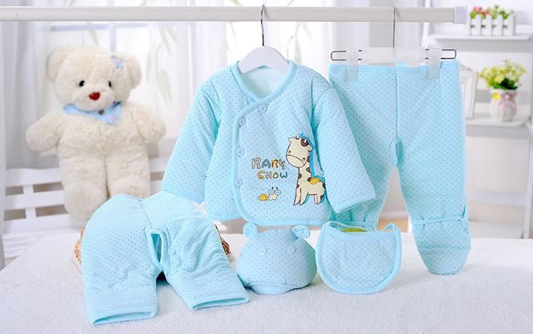 نصائح شرائية لملابس حديثي الولادة نصائح شرائية لملابس حديثي الولادة