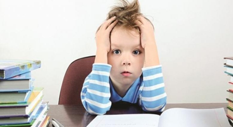 طرق للتعامل مع نسيان الأطفال