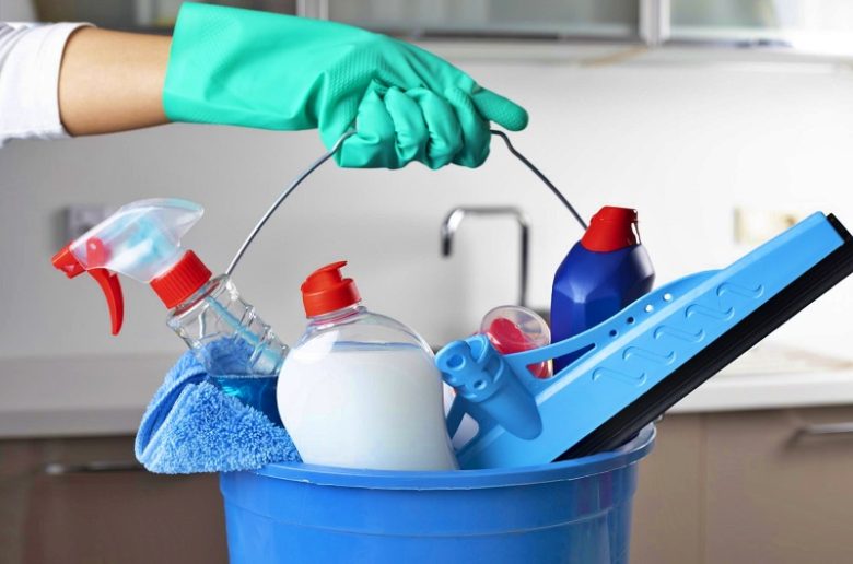 مواد التنظيف الكيميائية وخطورة الخلط فيما بينهم مواد التنظيف الكيميائية وخطورة الخلط فيما بينهم