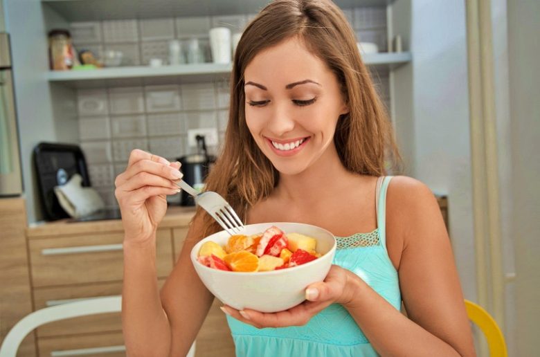 5 فواكه هامة ومفيدة للنساء فترة ما بعد الولادة