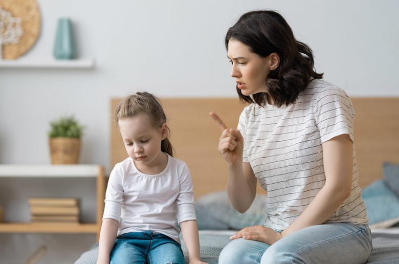 طرق لمعاقبة طفلك دون الإضرار بتقديره لذاته