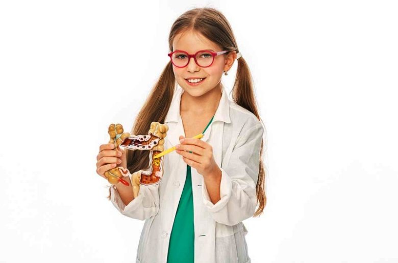 الجهاز الهضمي عند الأطفال وأبسط الخطوات للحفاظ عليه