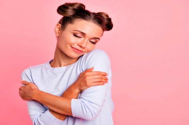 الرعاية الذاتية.. حب النفس والإستمتاع بالحياه الرعاية الذاتية.. حب النفس والإستمتاع بالحياه