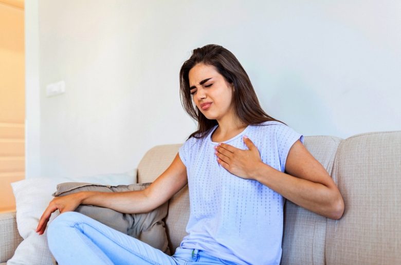 إحتشاء عضلة القلب.. الأعراض والأسباب وطرق العلاج