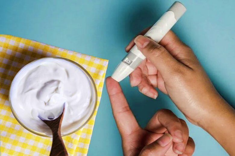 أي نوع من أنواع الزبادي مفيد لمرضى السكري؟