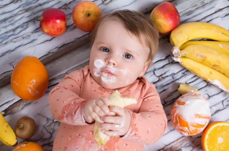 أنواع الفاكهة التي يجب تقديمها لطفلك لأول مرة