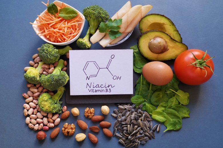 7 أطعمة غنية بالنياسين تساعد في القضاء على الكوليسترول الضار بالجسم