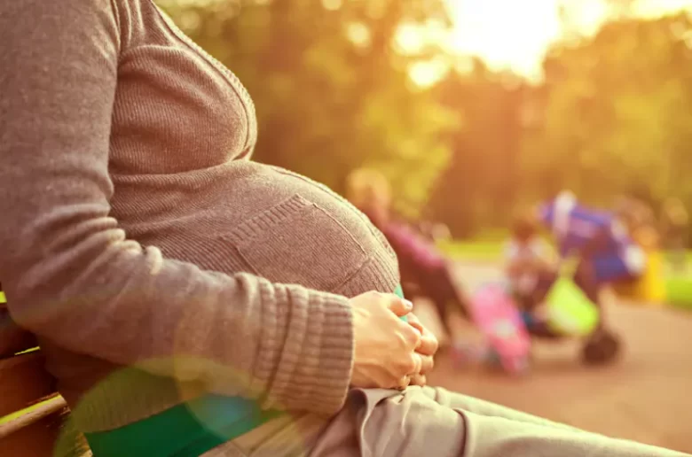 أهم المخاطر الصحية التي تصيب الحوامل عند التعرض للطقس الحار أهم المخاطر الصحية التي تصيب الحوامل عند التعرض للطقس الحار