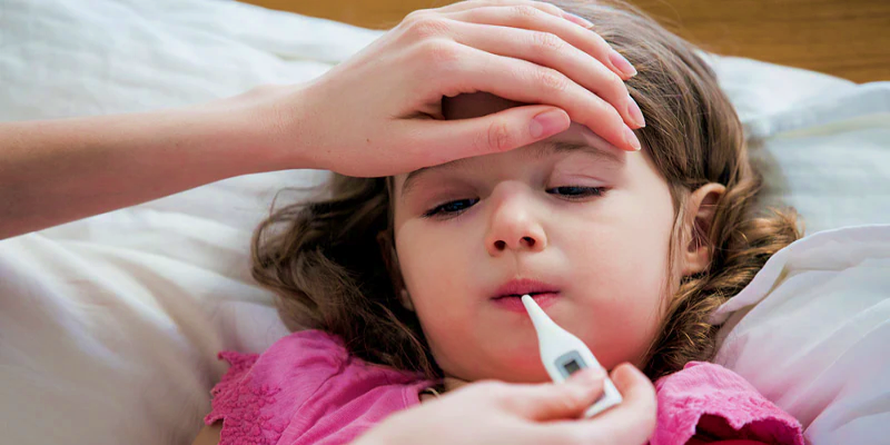 هل يجب على الأطفال المصابين بالحمى تناول بعض المنتجات الدوائية؟