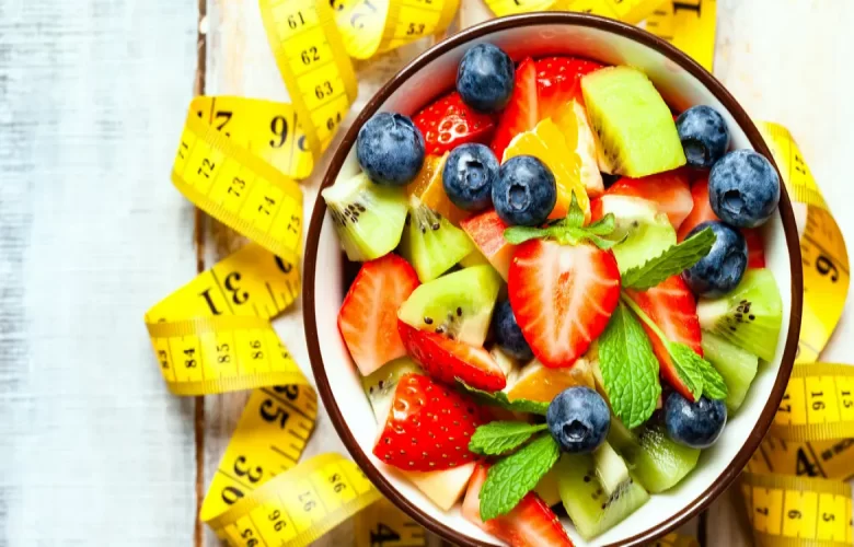 4 فواكه غنية بالألياف تدعم عملية فقدان الوزن الصحي
