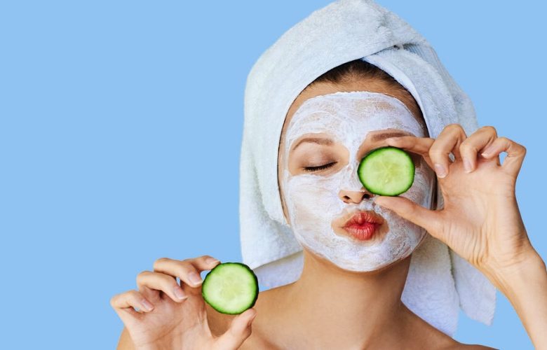 5 أقنعة لدعم نضارة وجمال البشرة باستخدام الخيار