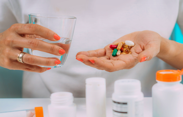 كيفية اختيار الفيتامينات والمكملات الغذائية الجيدة والآمنة كيفية اختيار الفيتامينات والمكملات الغذائية الجيدة والآمنة