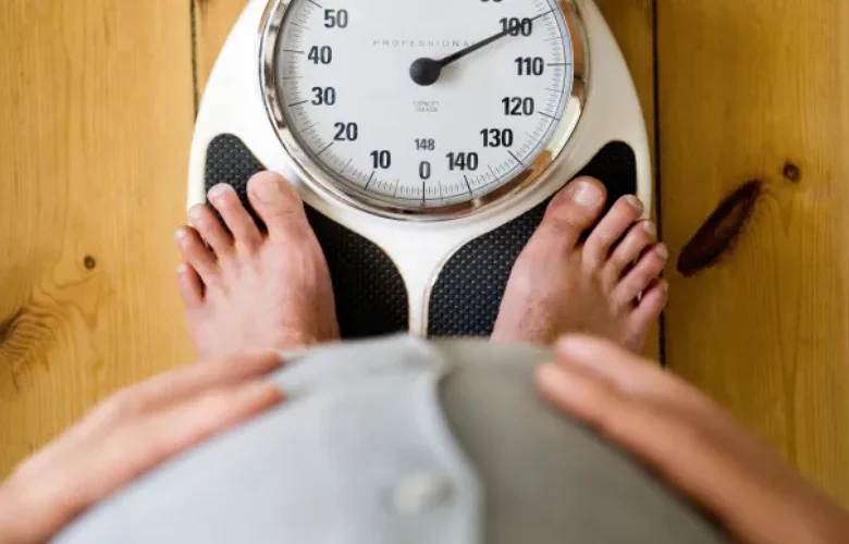 8 عادات يومية نقوم بفعلها تجعل من الصعب علينا إنقاص الوزن