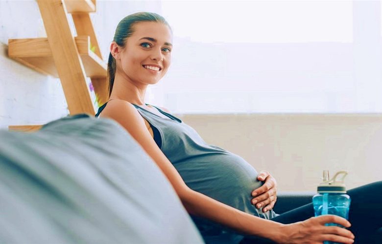 5 طرق فعالة تساعد في منع إصابة الحامل بالجفاف