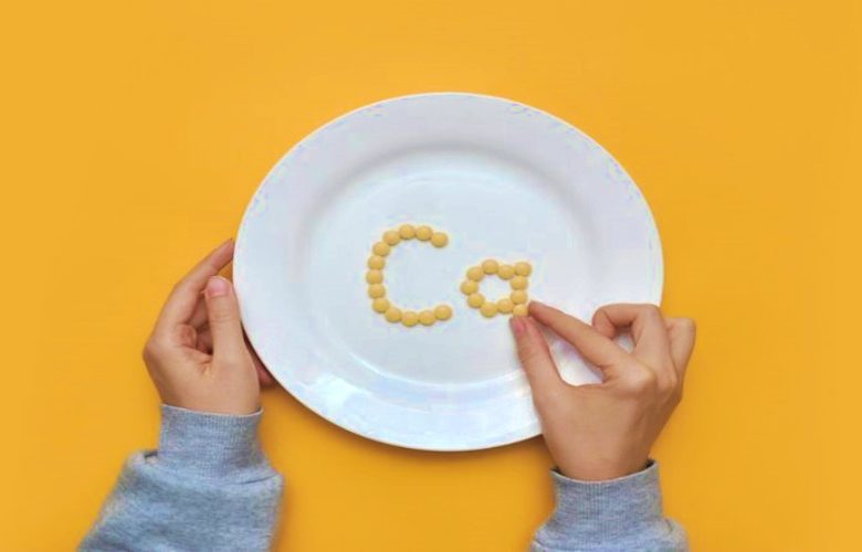 أطعمة يجب تناولها مع مكملات الكالسيوم لتمتع الجسم بأقصى استفادة