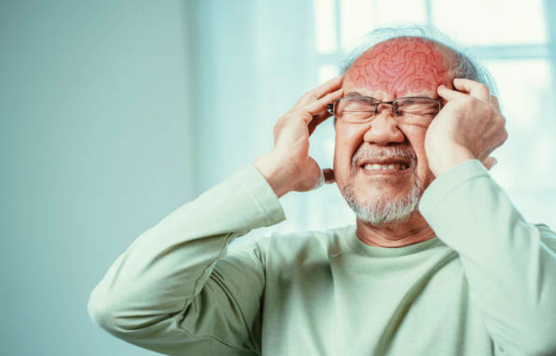 ضمور الدماغ عند كبار السن وأهم العلامات الدالة عليه