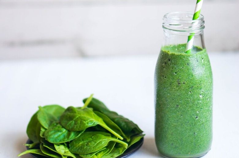 مشروبات غنية بفيتامين ك