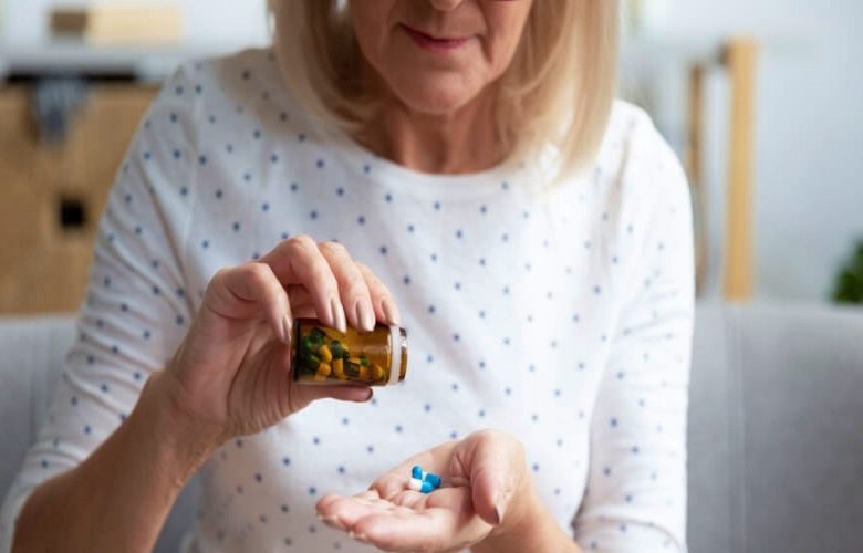 ما أهمية تناول النساء لمكملات المغنيسيوم بعد إنقطاع الطمث؟