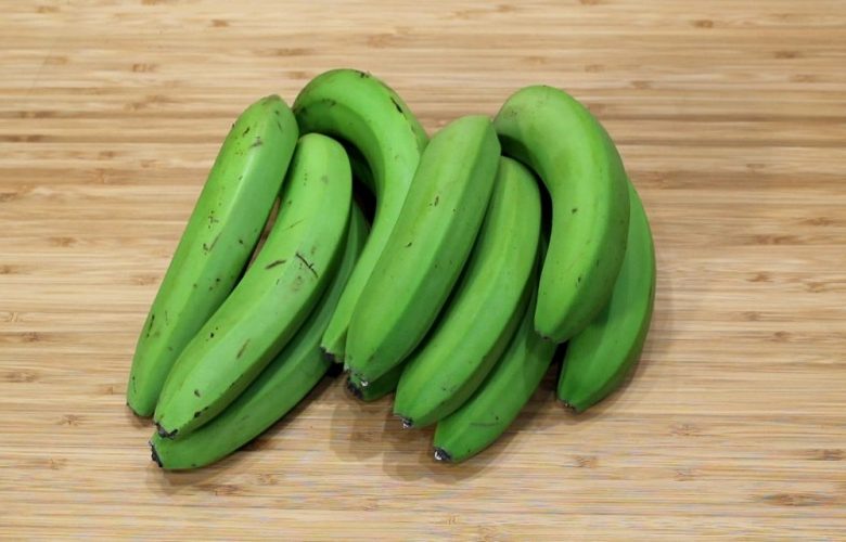 4 فئات يُنصح بضرورة تناولهم لفاكهة الموز الأخضر