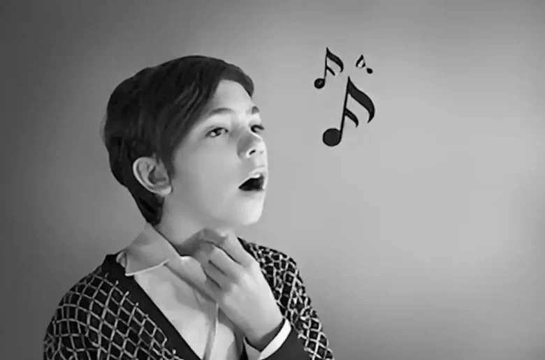 أطعمة تؤثر على جودة صوتك