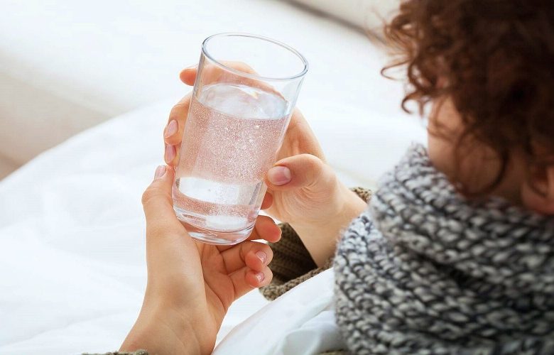 المخاطر المحتملة لعدم شرب كمية كافية من الماء خلال فصل الشتاء