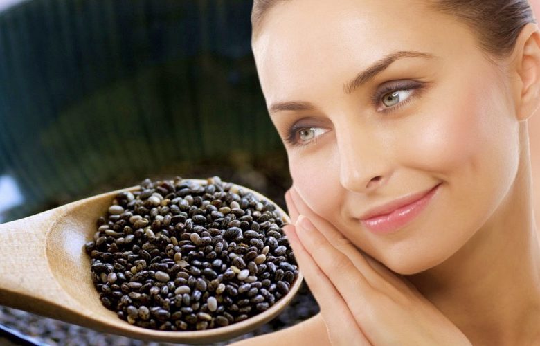 كيفية استخدام بذور الشيا للحصول على بشرة ناعمة ومشرقة