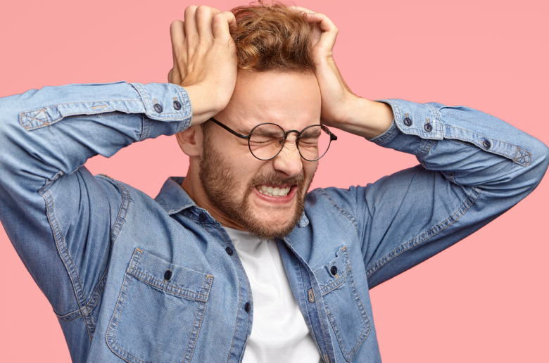 صداع النظارة الطبية