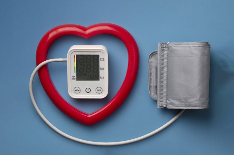 عادات خاطئة تؤثر على دقة قياس ضغط الدم