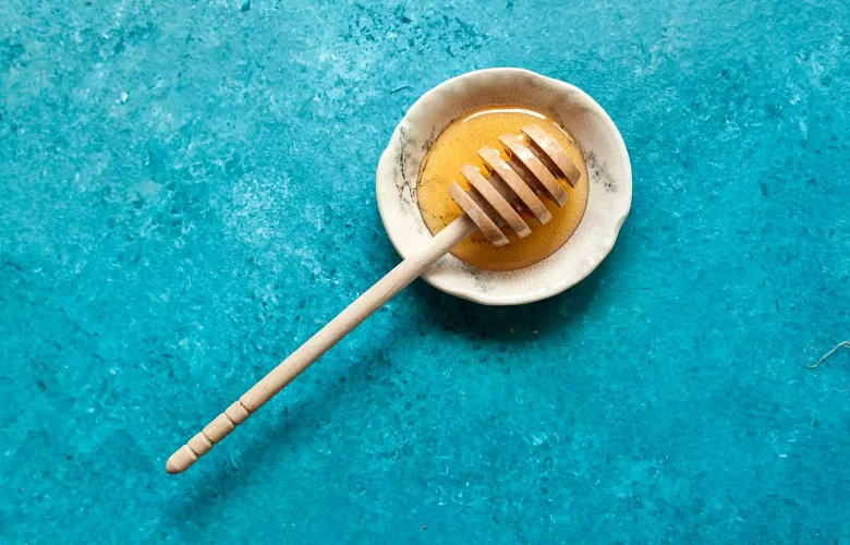 7 فئات من الواجب عليها توخي الحذر عند استخدام العسل