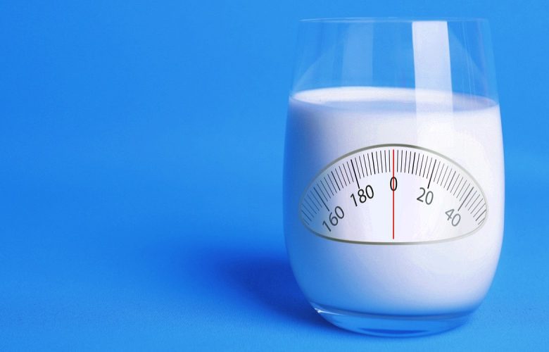 4 أسباب تجعل لروتين شرب الحليب دورا فعالا في إنقاص الوزن 4 أسباب تجعل لروتين شرب الحليب دورا فعالا في إنقاص الوزن