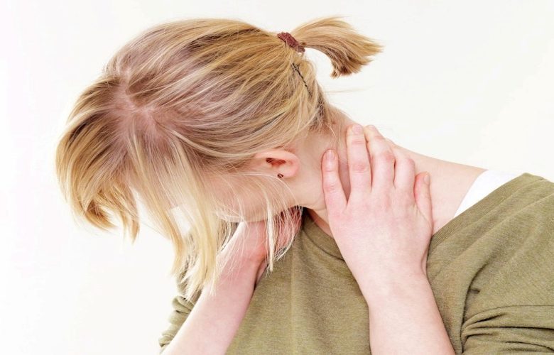 الأسباب الشائعة لحدوث المعاناة من الصداع النصفي في مؤخرة الرقبة