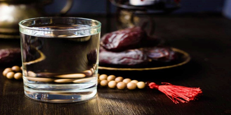 تلبية احتياجات الجسم من السوائل