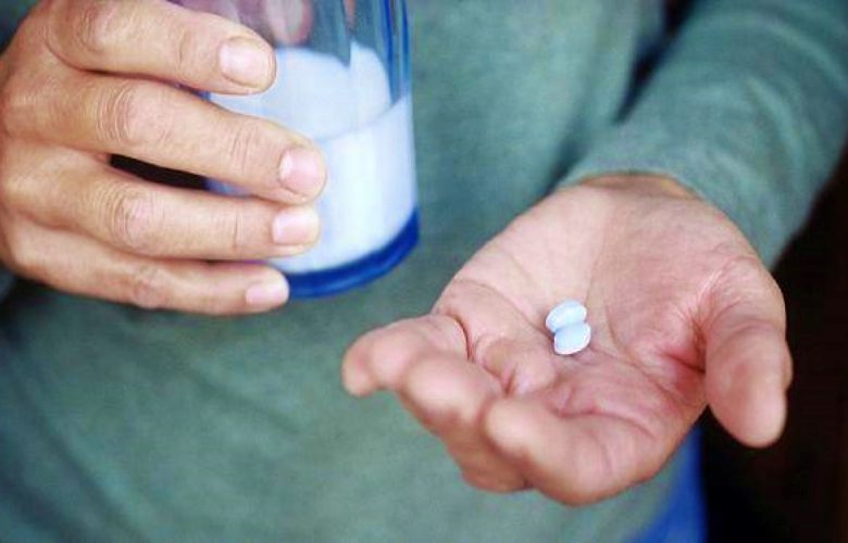 ما هي الأدوية المعنية بالتعامل مع متلازمة عدم تحمل اللاكتوز؟