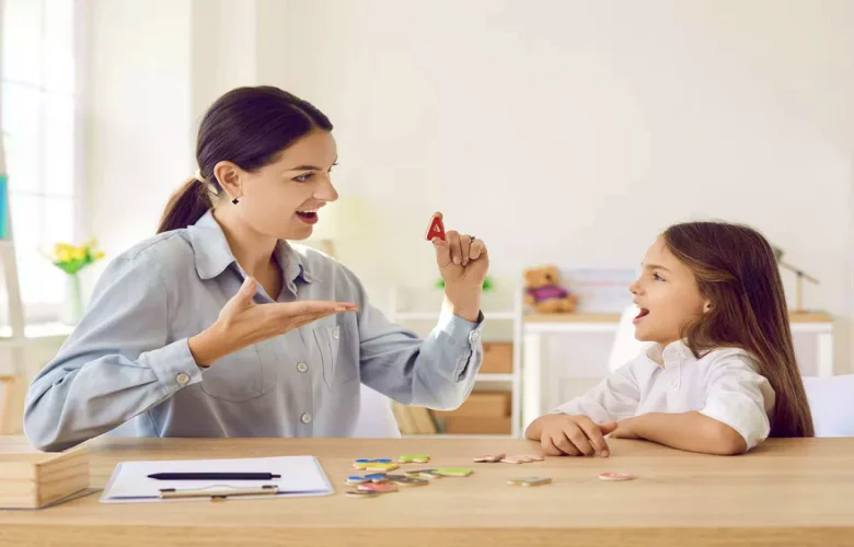 أهم الطرق العلاجية المعنية بالتغلب على تأخر الكلام عند الأطفال