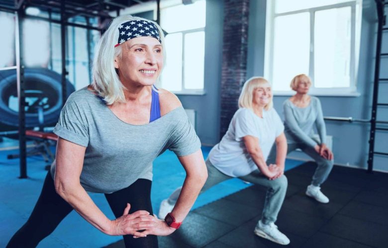 3 فوائد صحية لممارسة التمارين الرياضية أثناء مرحلة انقطاع الطمث