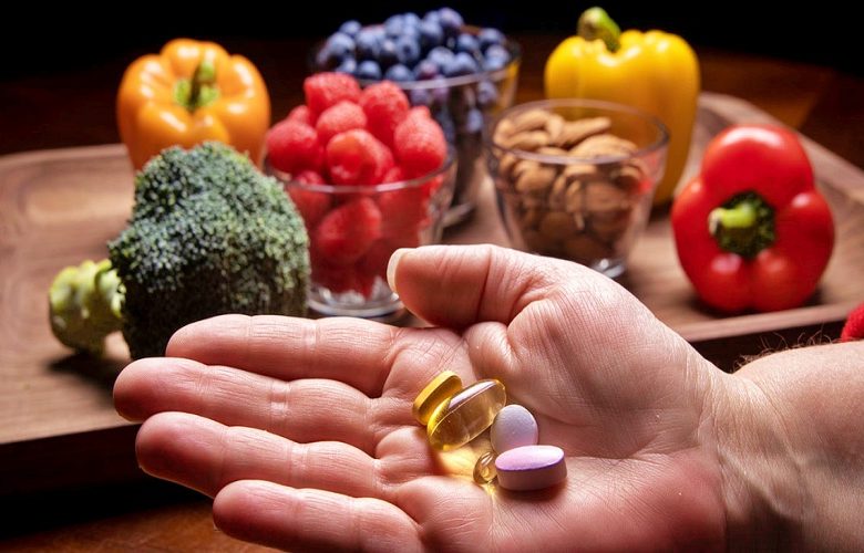 5 أسباب تجعل الفيتامينات المتعددة لا تحل محل الأنظمة الغذائية الصحية 5 أسباب تجعل الفيتامينات المتعددة لا تحل محل الأنظمة الغذائية الصحية