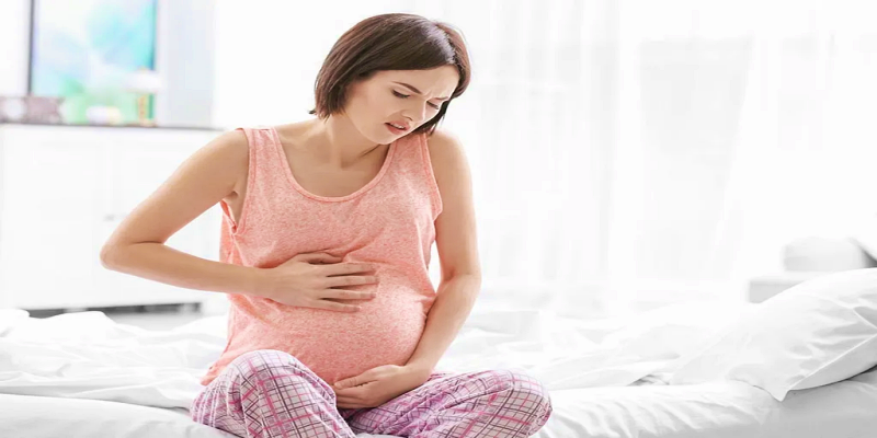 ما هي مظاهر التهابات المسالك البولية عند النساء الحوامل؟