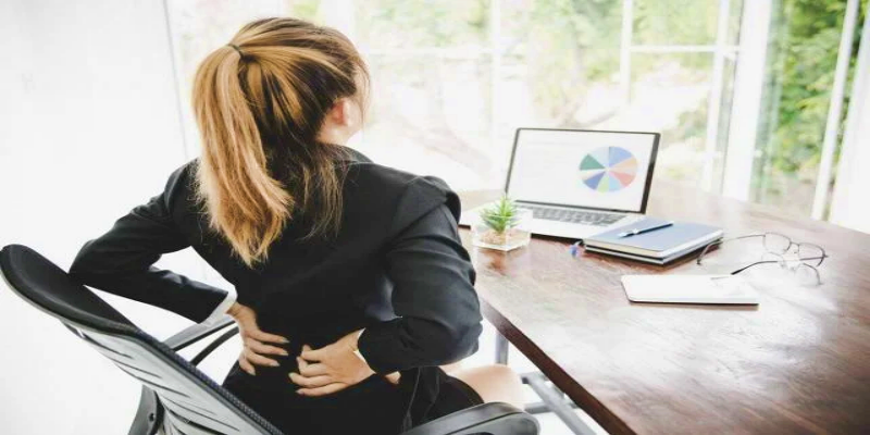 ما هي أسباب إصابة الشباب بخشونة المفاصل؟
