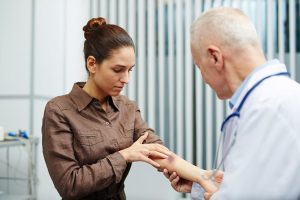 متى تكون زيارة الطبيب أمرا حتميا؟