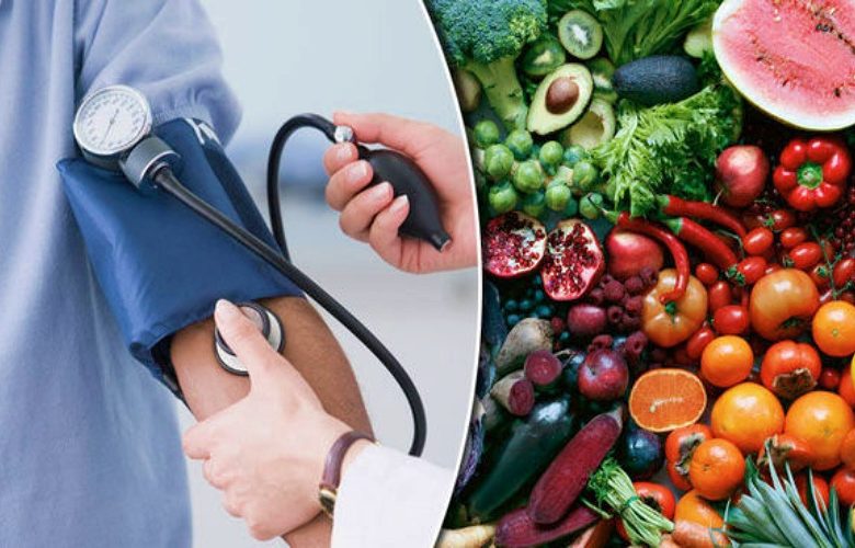 5 أطعمة داعمة لصحة الأشخاص الذين يتناولون الأدوية الخافضة للضغط 5 أطعمة داعمة لصحة الأشخاص الذين يتناولون الأدوية الخافضة للضغط