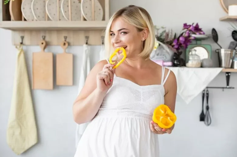 أطعمة صفراء يجب دمجها في النظام الغذائي للنساء الحوامل أطعمة صفراء يجب دمجها في النظام الغذائي للنساء الحوامل