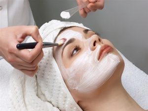 الطريقة المثلى لإستخدام دقيق الذرة للبشرة