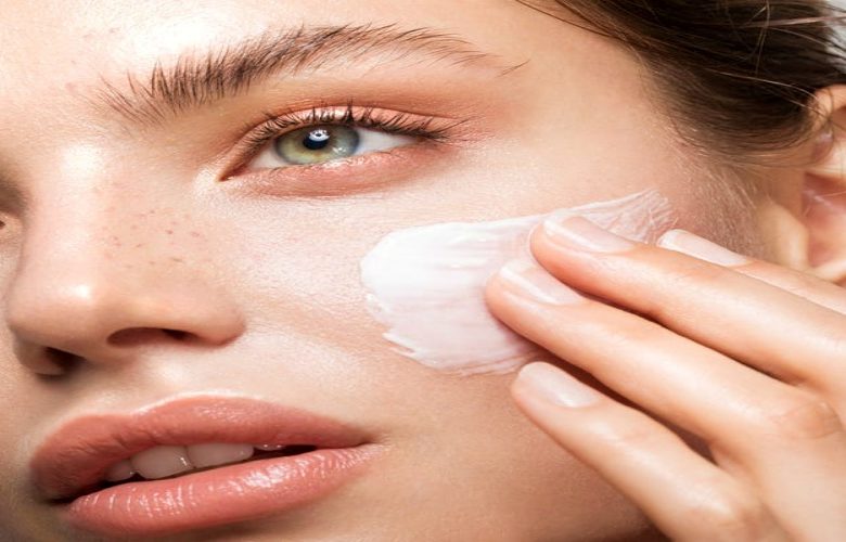 نصائح للتغلب على جفاف البشرة بالرغم من عملية الترطيب